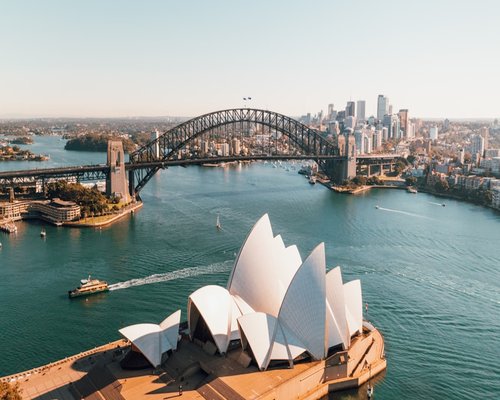 Contemporary Sydney city lifestyle and architecture